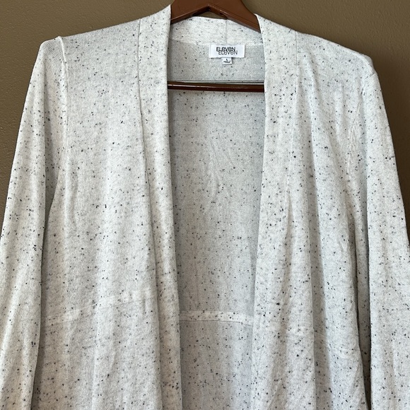 Women’s Eleven Eleven cardigan; size large - Picture 2 of 8